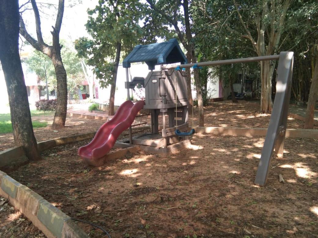 Kunigal Kstdc Hotel Mayura Pavithra Yediyur מראה חיצוני תמונה