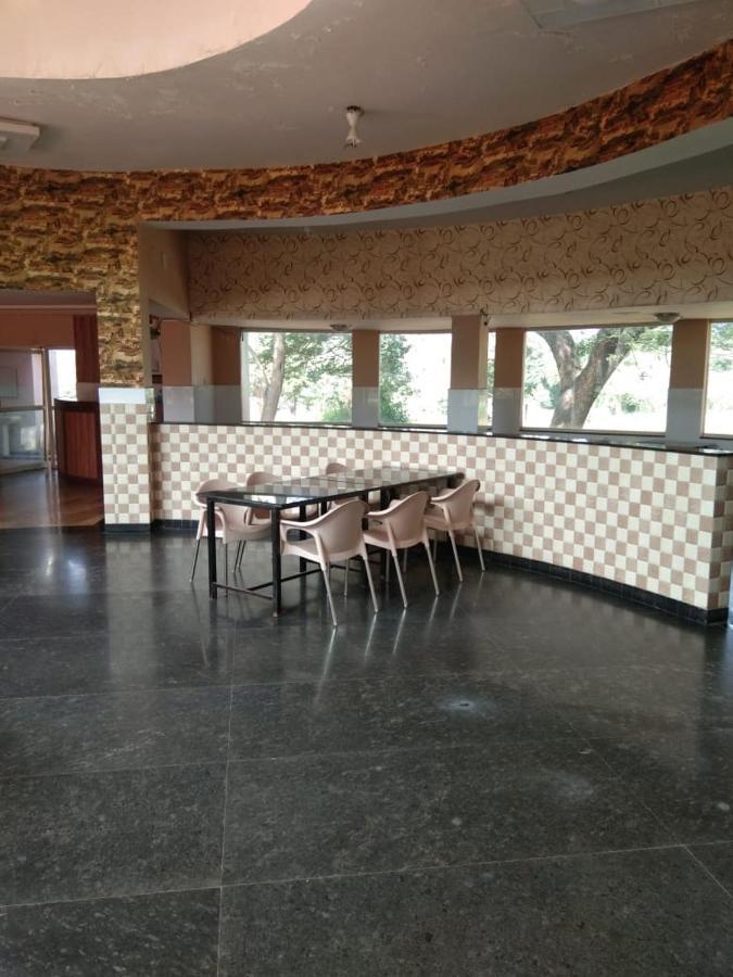 Kunigal Kstdc Hotel Mayura Pavithra Yediyur מראה חיצוני תמונה